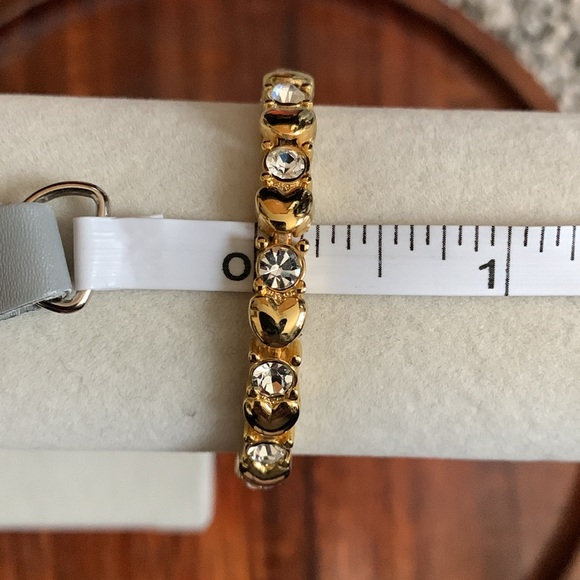 Gold tone rhinestone heart bracelet - Picture 3 of 6